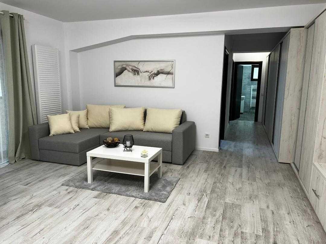 Apartament 3 camere de inchiriat/zona linistita/Titan