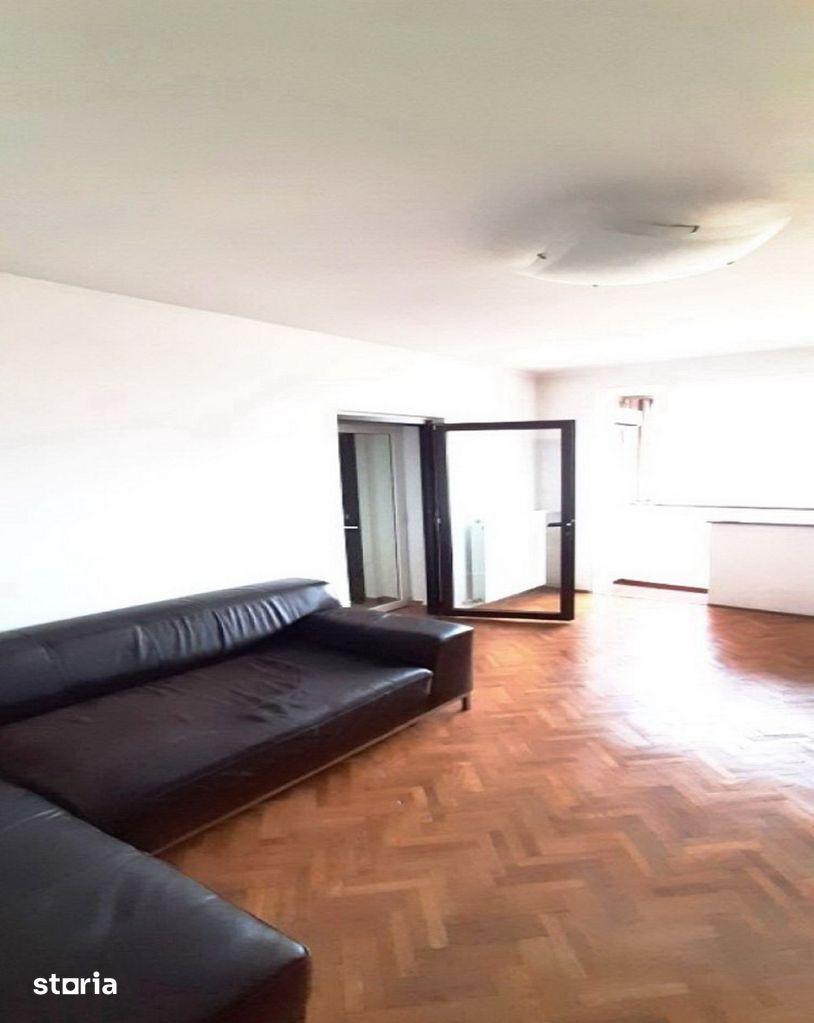 Apartament 3 camere, balcon, Berceni - imagine 1