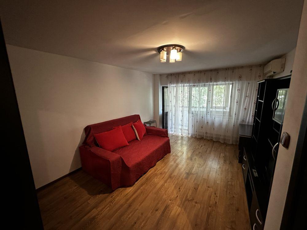 Garsoniera, 40 mp, decomandata, strada Motoc, langa parcul Sebastian