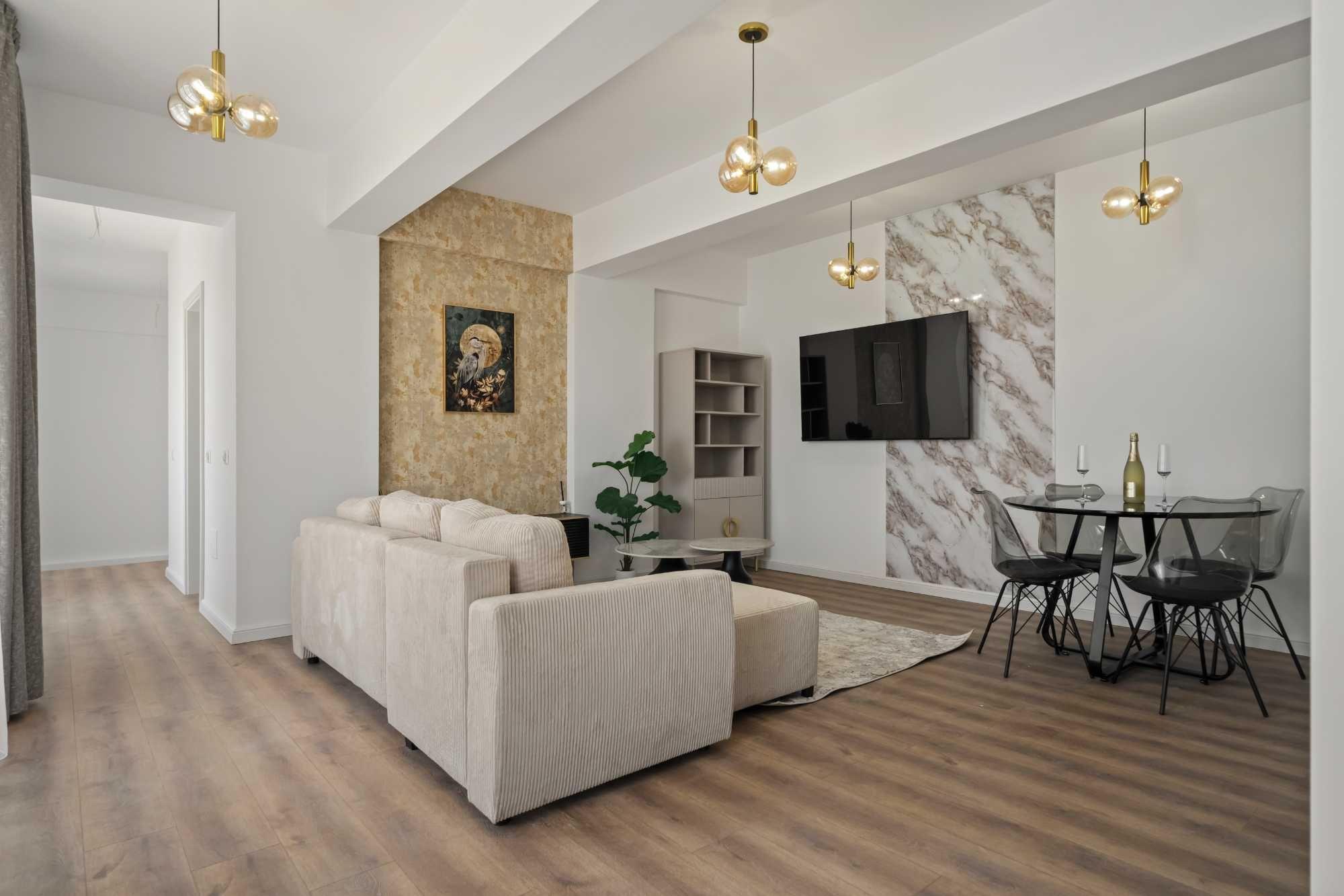Penthouse 142 mp pe strada Alunului