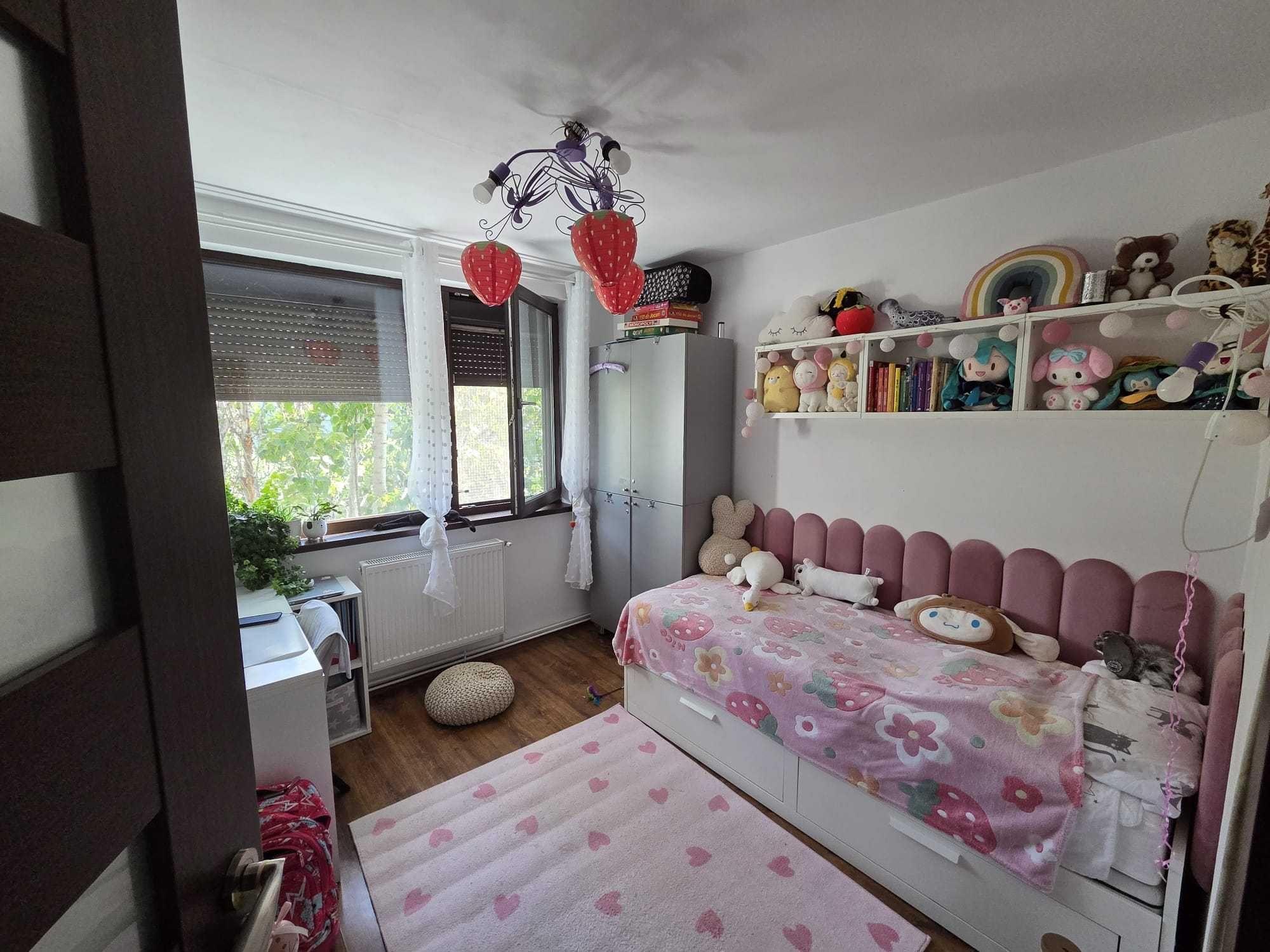 4 camere | 84 mp + boxă 5 mp | Centrală proprie | 2 băi | Etaj 3 4 | Metrou 5 min | Valea Argeșului - imagine 1