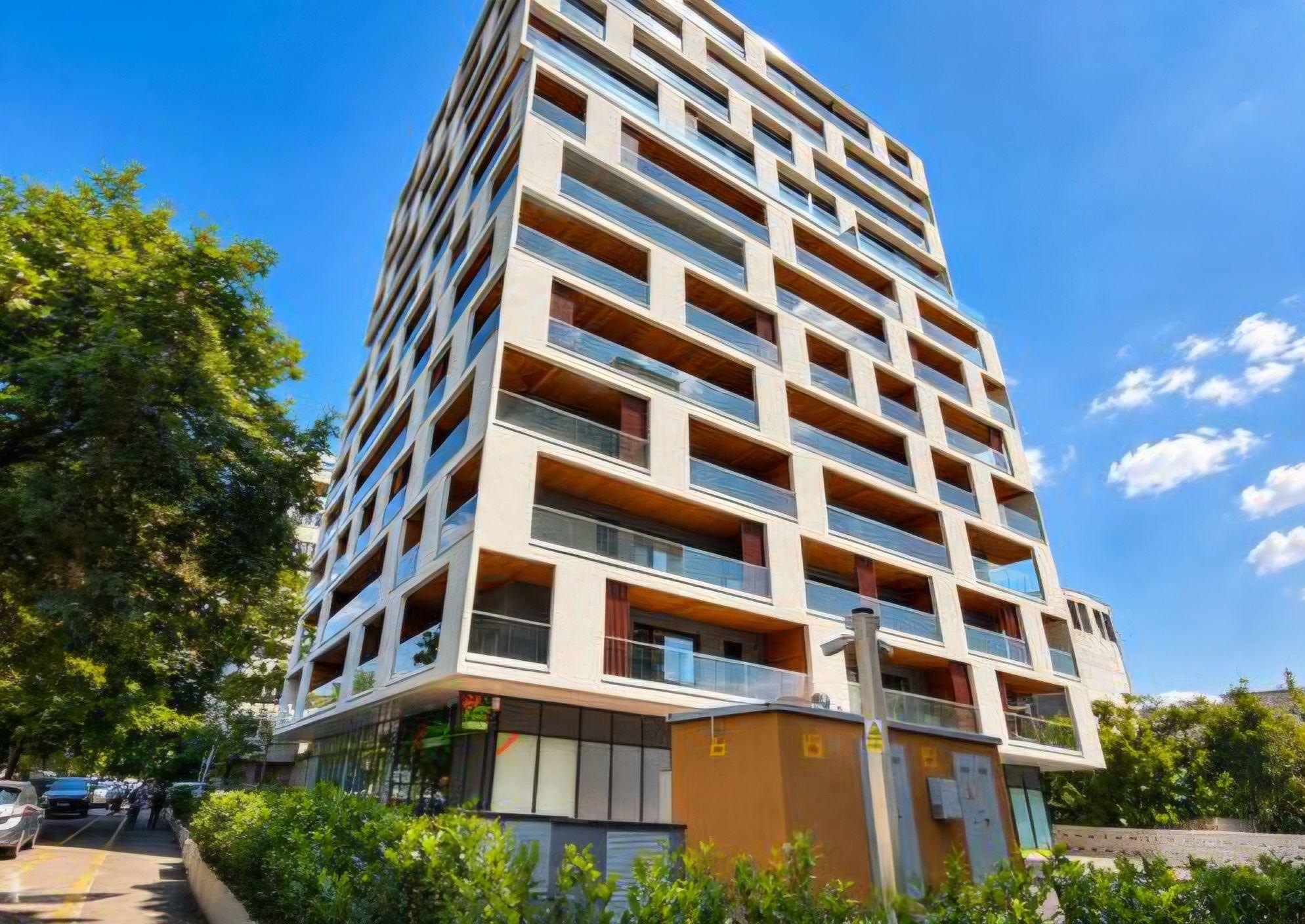 Proprietar – Apartament nou 2 camere, terasă 30 mp & finisaje premium (Zenith Belle Tour – Calea 13 Septembrie)