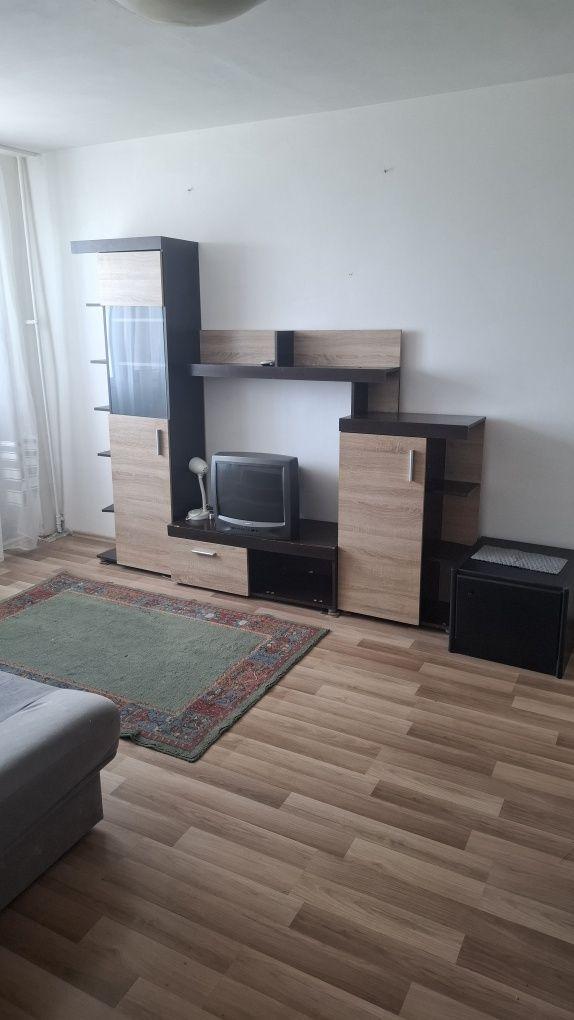 Închiriez apartament 2 camere