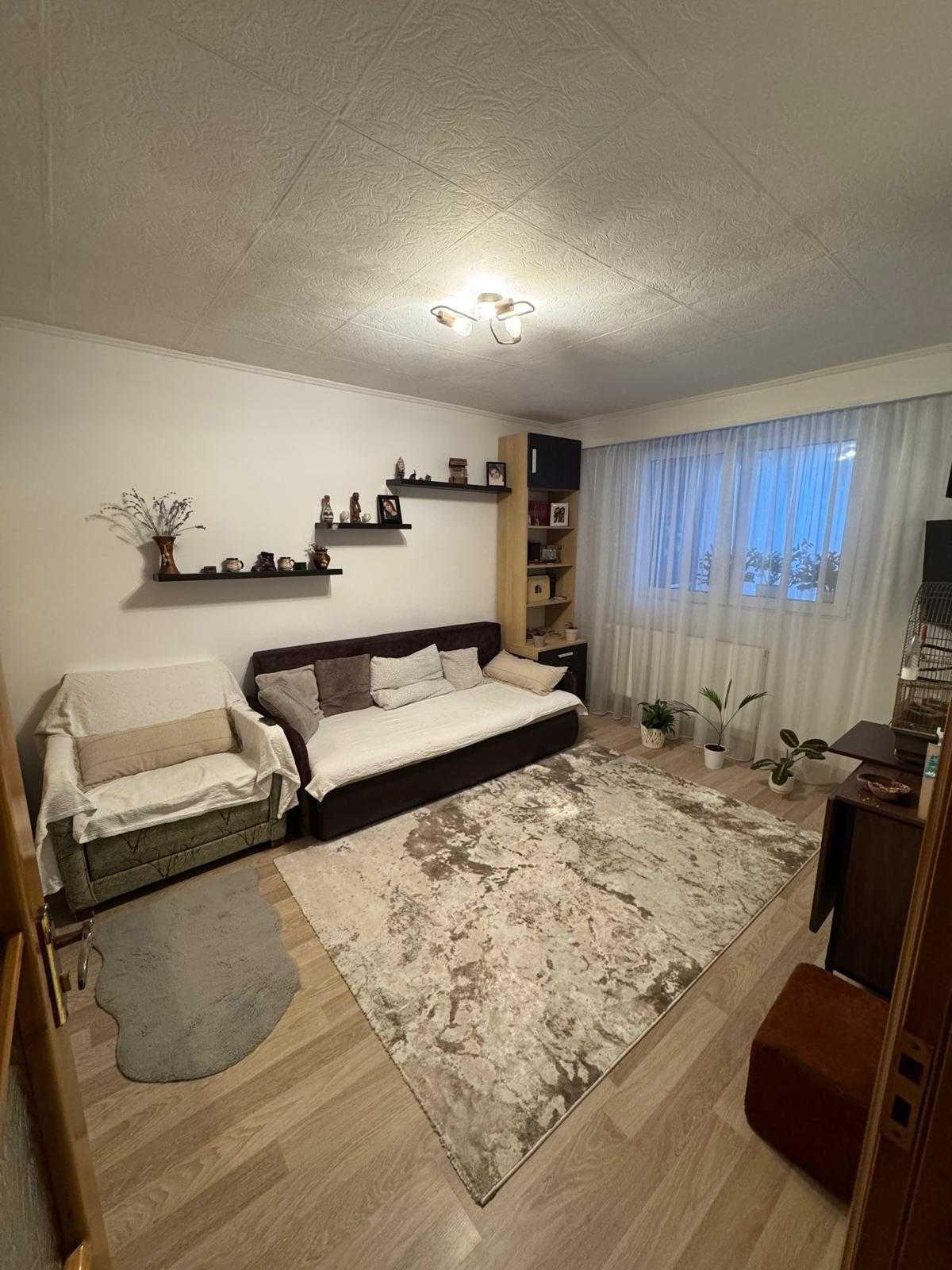 Apartament 2 camere, decomandat, 44 mp + balcon 9 mp + 3 minute de metrou, Lujerului, sector 6, Bucuresti