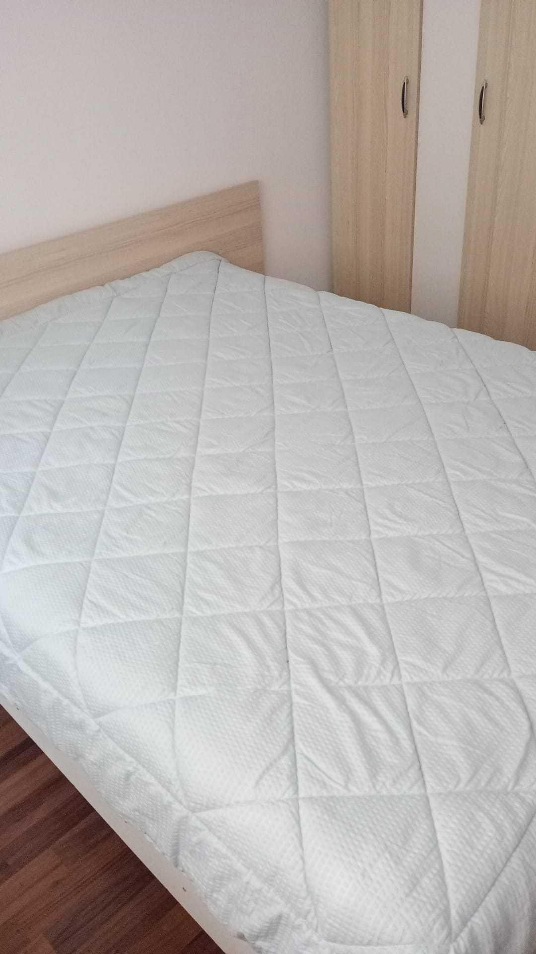 închiriez apartament semidecomandat, 3 camere Militari