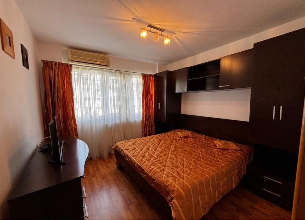 De închiriat apartament cu 3 camere în Drumul Taberei
