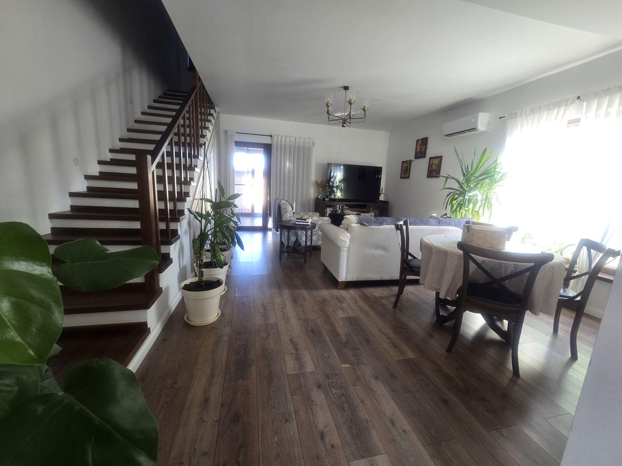 Duplex exclusivist P+2 | Finisaje de lux, complet mobilat, Intimitate totală - imagine 1