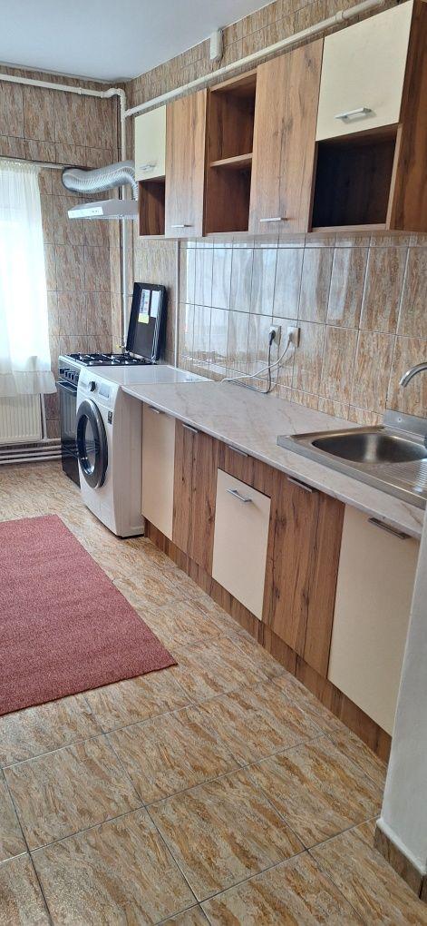 Închiriez apartament 3 camere Buftea (centru)