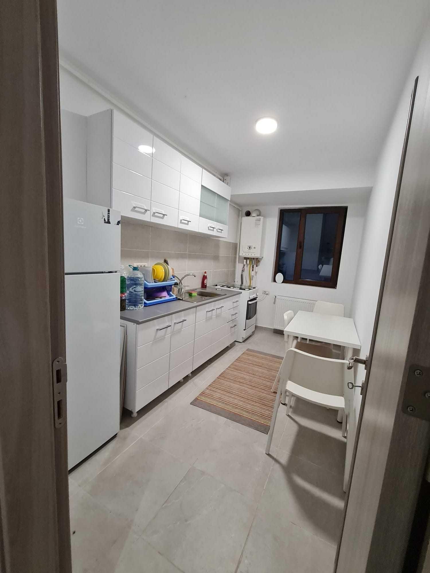 VANZARE Apartament 2 camere - imagine 1