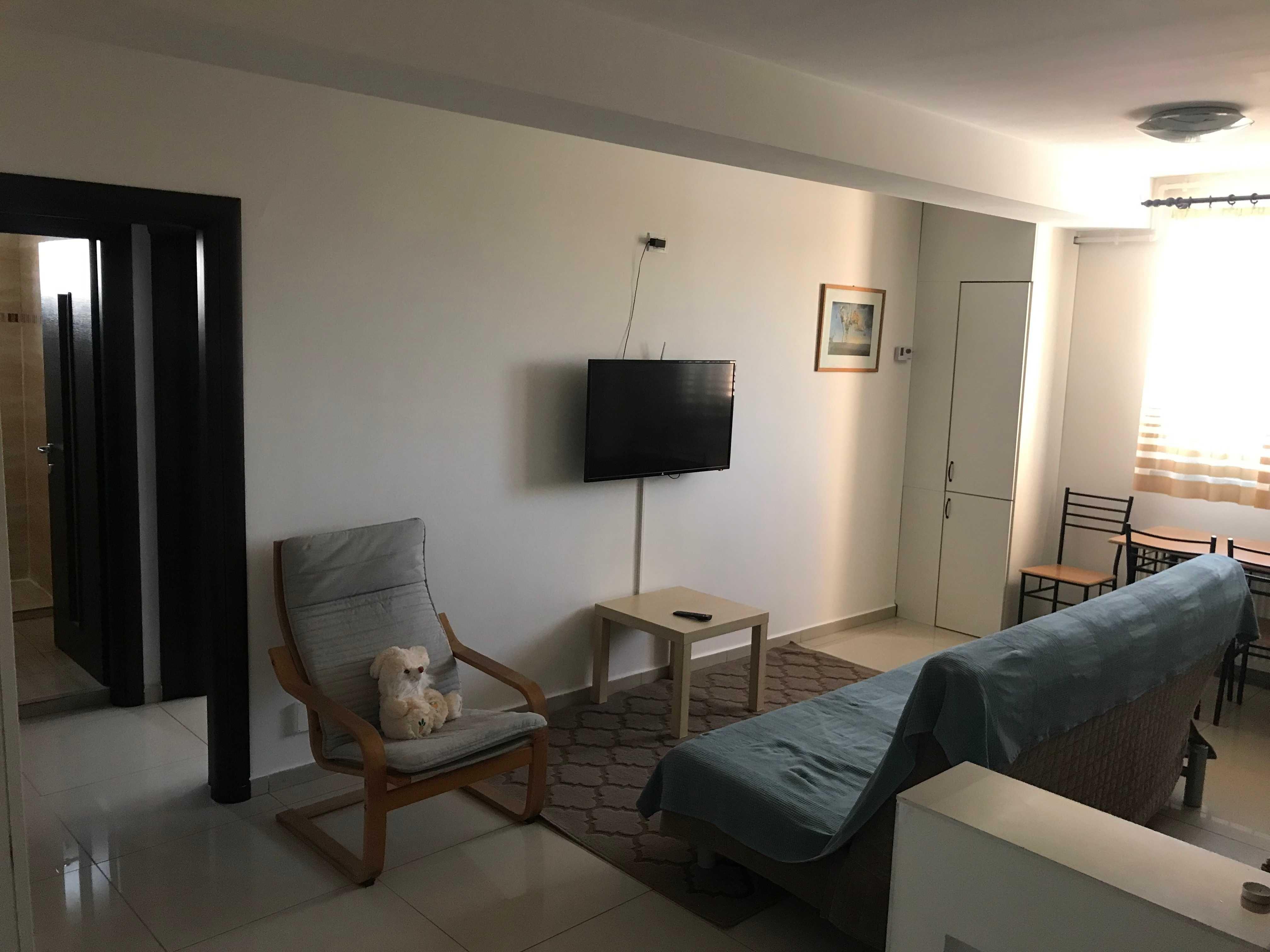 Inchiriere apartament tip studio, Otopeni central - imagine 1