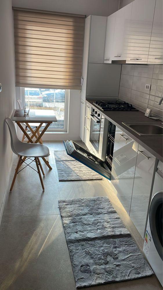 Garsoniera cu curte pet friendly