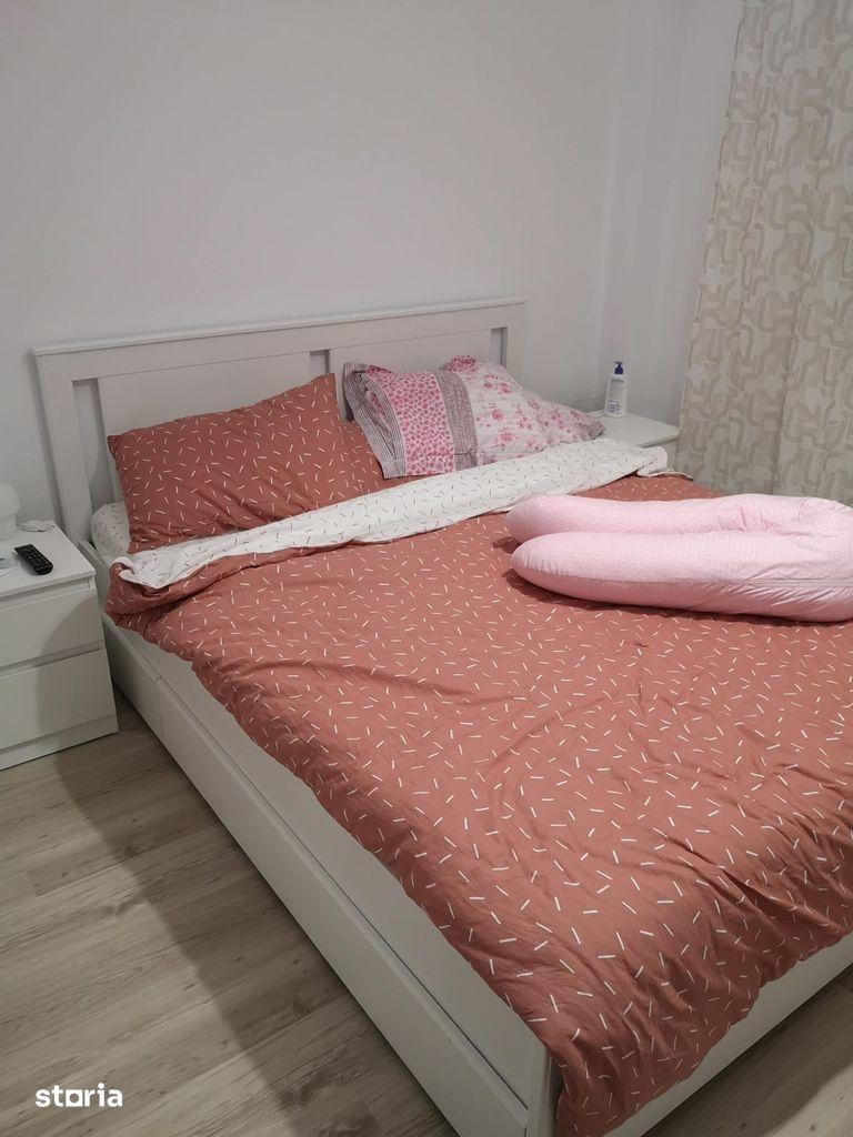 Închiriez apartament 2 camere - zona LaStrada.