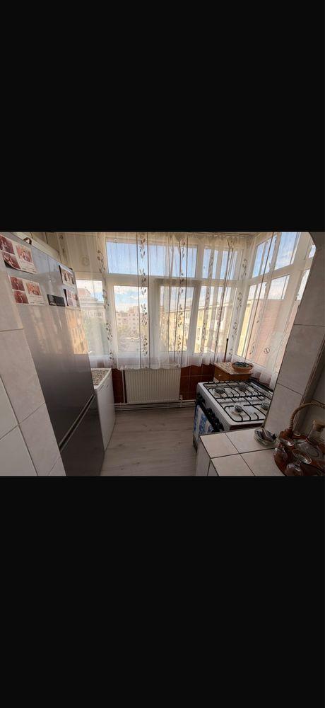 Vand apartamen 3 camere - imagine 1