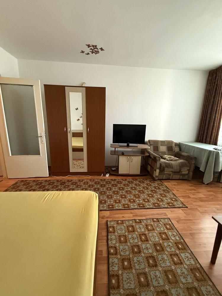 Garsoniera de inchiriat zona Craiovei
