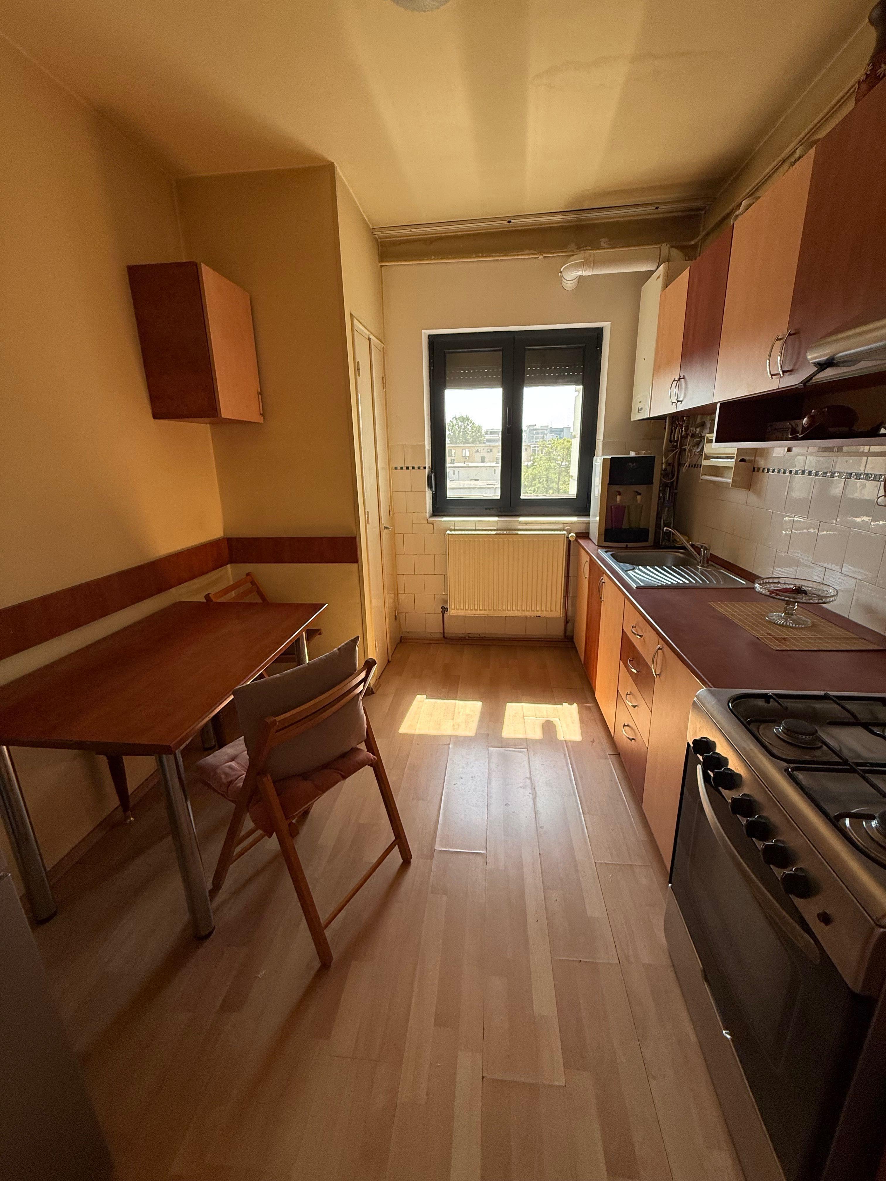 Direct de la proprietar închiriez  apartament 2 camere  ultracentral - imagine 1