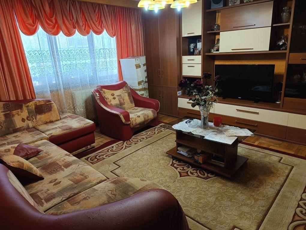 Închiriez apartament 3 camere zona Banatului, strada Exercițiu! - imagine 1