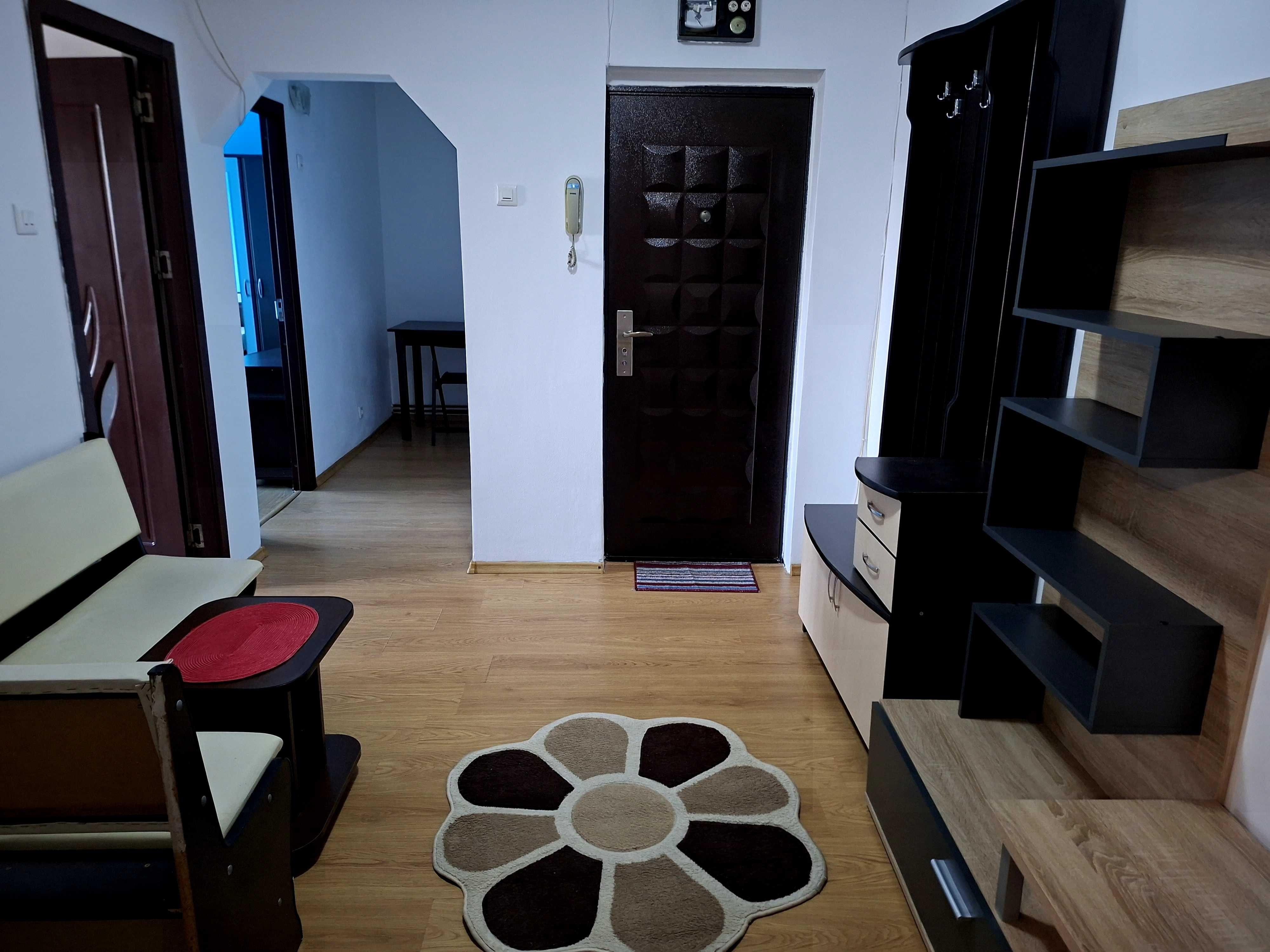 Inchiriez apartament cu doua camere in Ostroveni pe termen lung - imagine 1