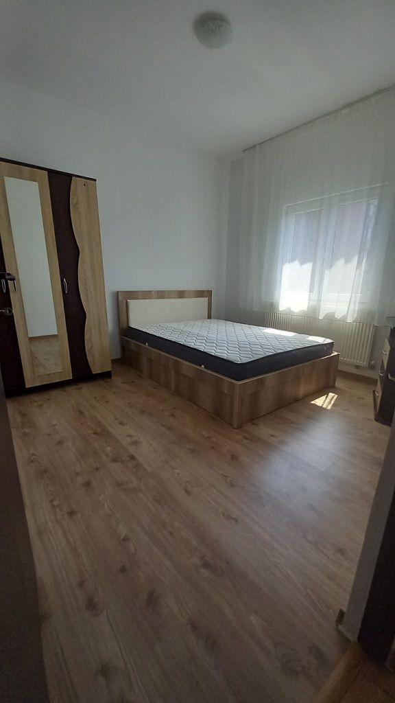 Apartament 2 camere de vanzare zona Ostroveni cina mansarda