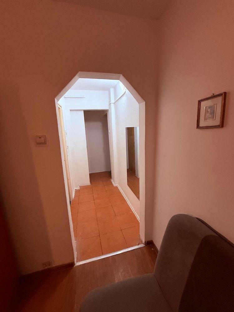 Vand apartament 2 camere