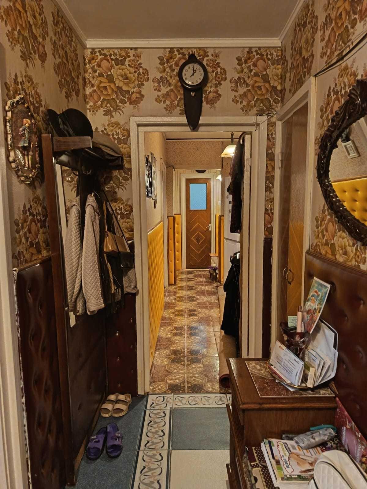OCAZIE!Vand ap3 camere D,72 mp ,Parter Inalt, Alexandru,aproape de Piata ,la 1400 euro/mp - imagine 1