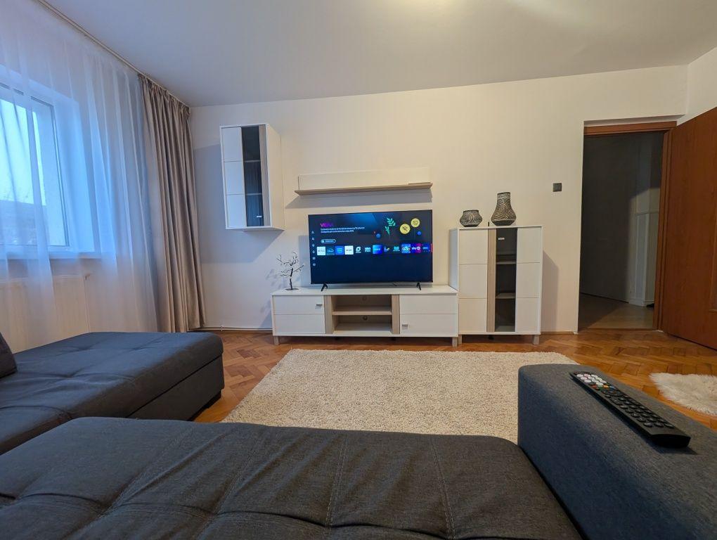 închiriat apartament 3 camere  metalurgie