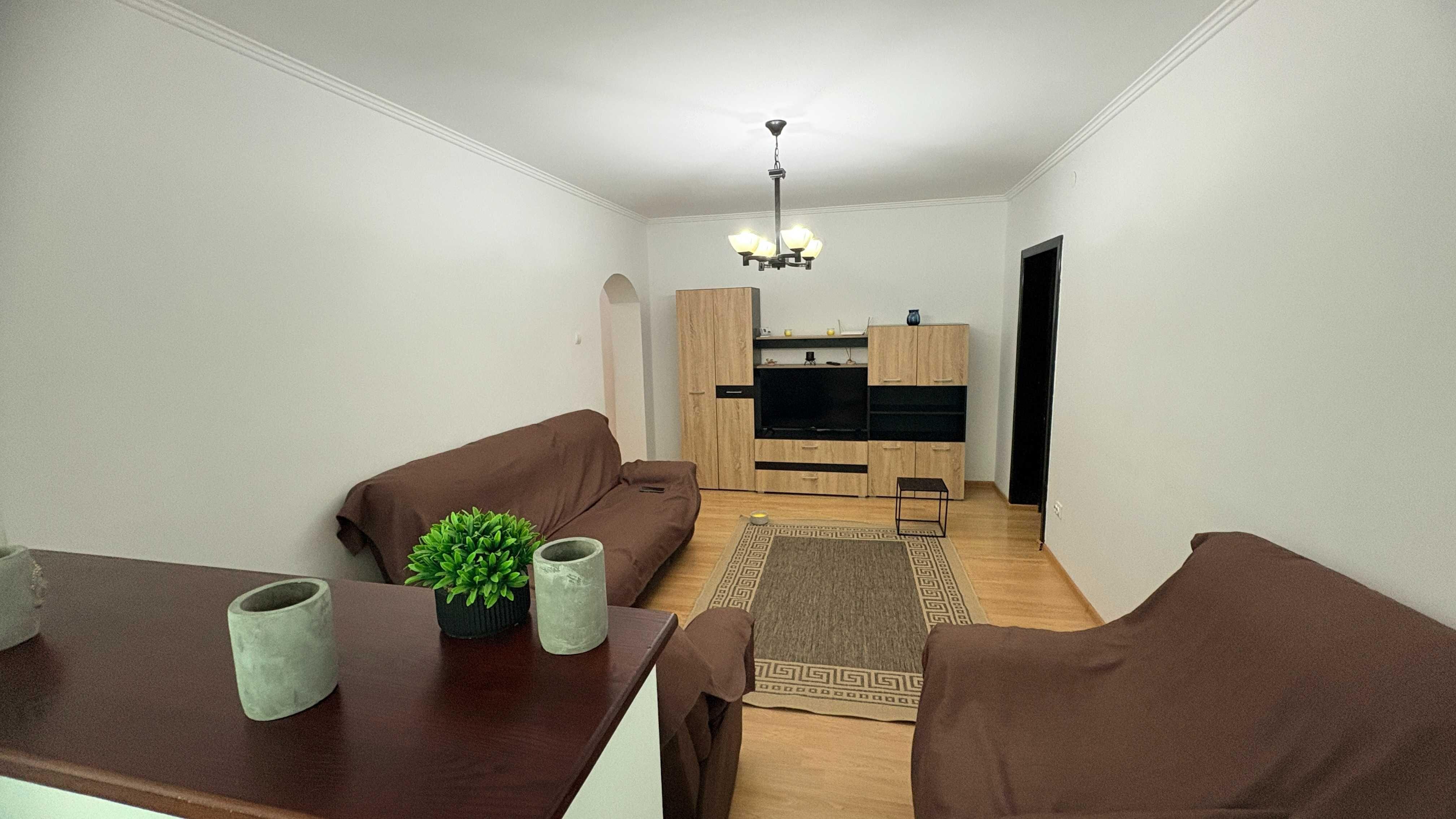 Tatarasi, apartament 4 camere semidecomandat, 2 bai