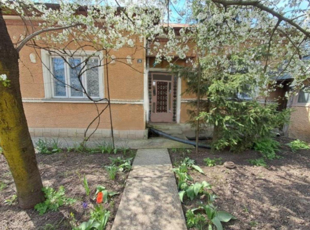 Casa Copou în vecinătatea muzeului M. Sadoveanu - imagine 1