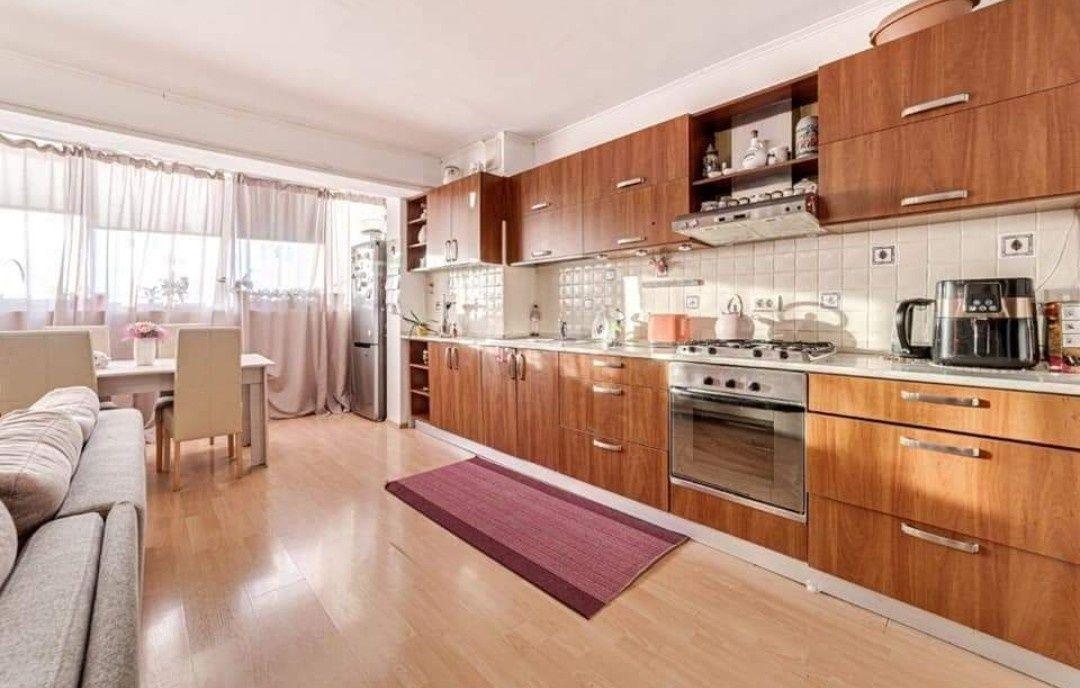 Apartament Samantha cu 3 camere, zona Polivalentă - imagine 1