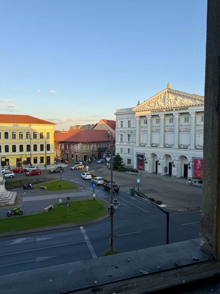 Apartament cu 2 camere ultracentral zona Teatru Arad deasupra de Galeria de Arta Delta