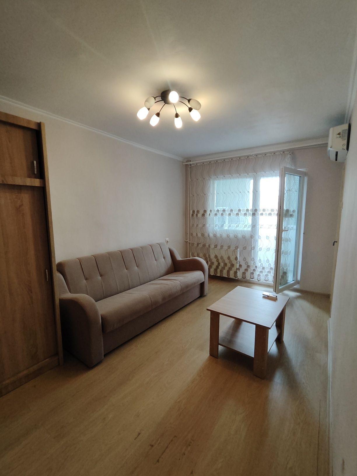 Închiriez garsonieră confort 1 cu loc de parcare