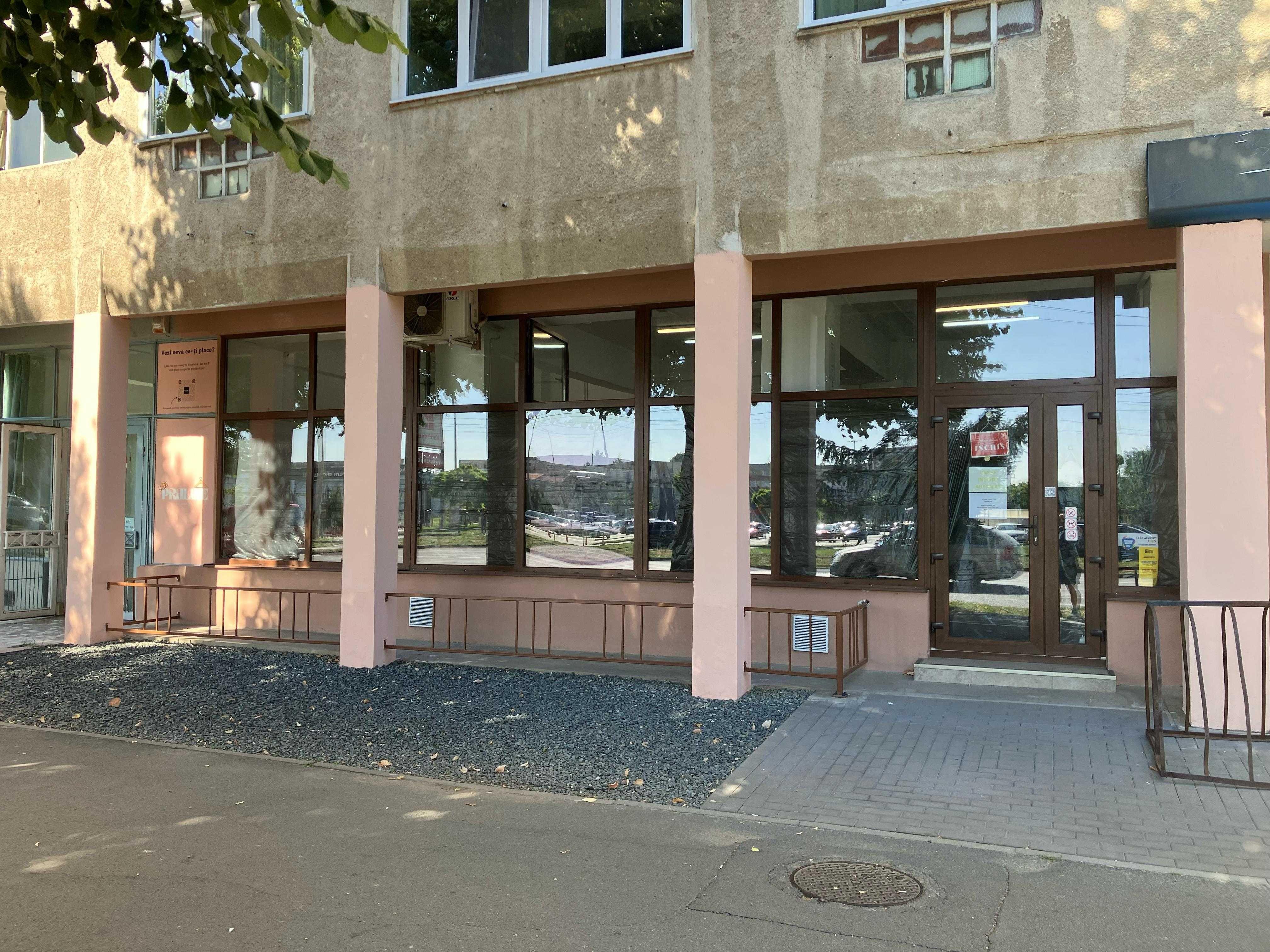 Spațiu comercial de închiriat - Calea Aurel Vlaicu Arad