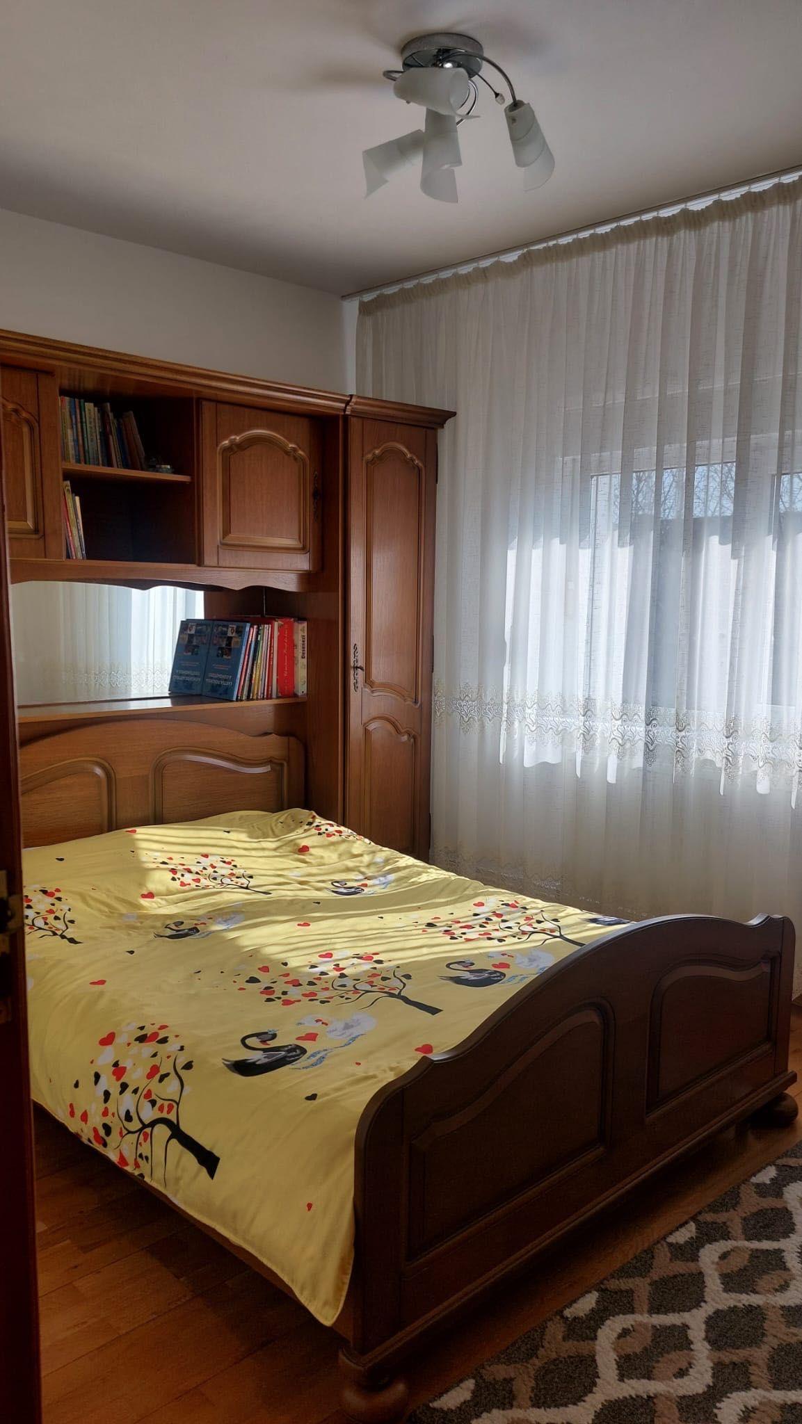 Apartament de vânzare - imagine 1