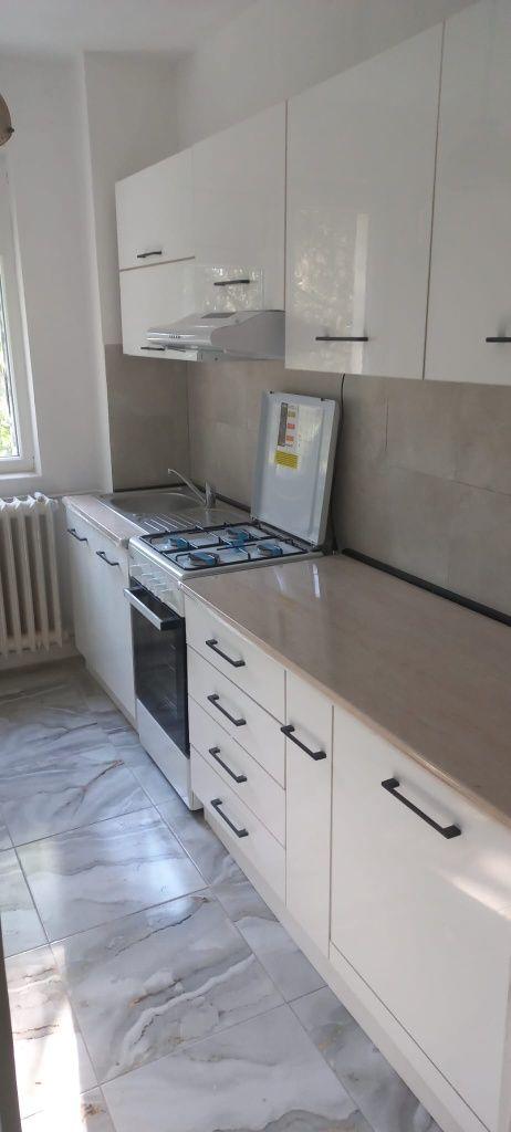 Apartament 2 camere semidecomandate