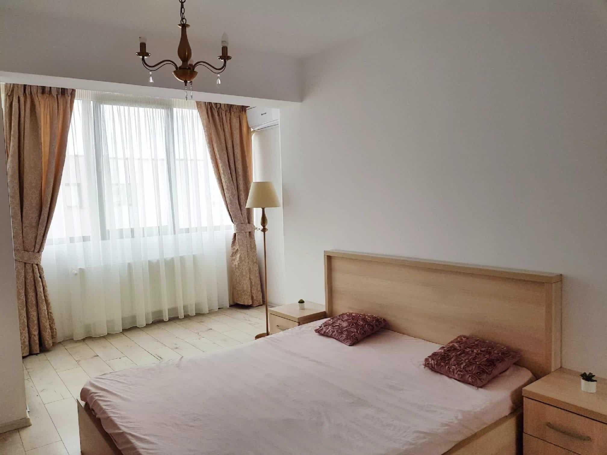 Inchiriez apartament cu 2 camere in bloc nou - imagine 1