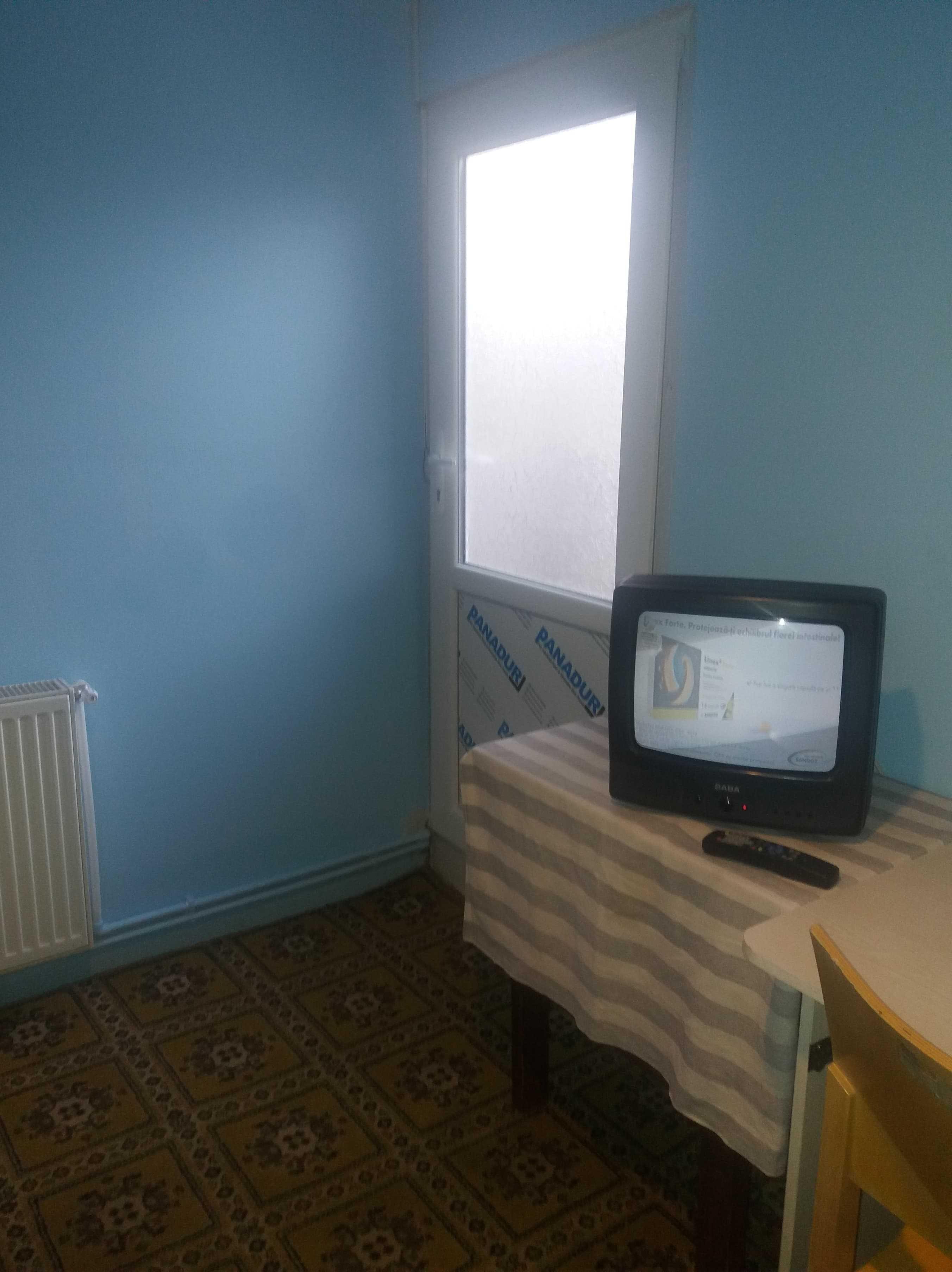 Camera la curte cu intrare separata. Tel.  0772080516.
