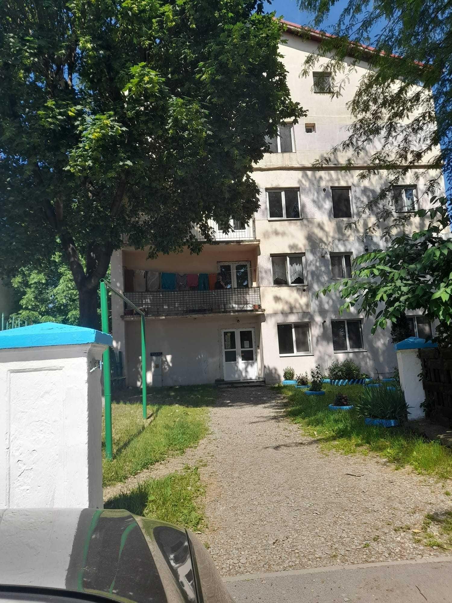 Garsonieră de închiriat