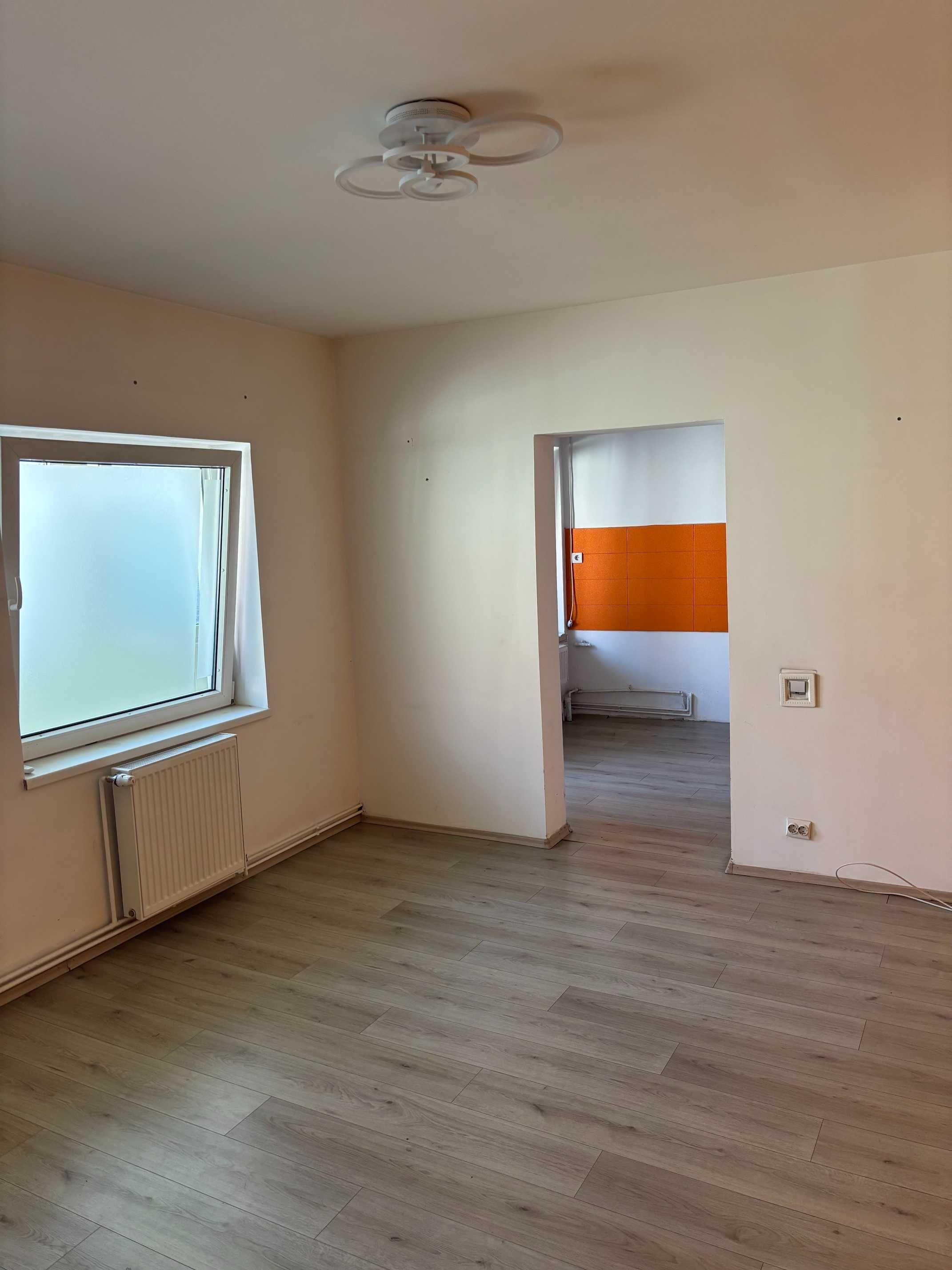 vand casa central - imagine 1