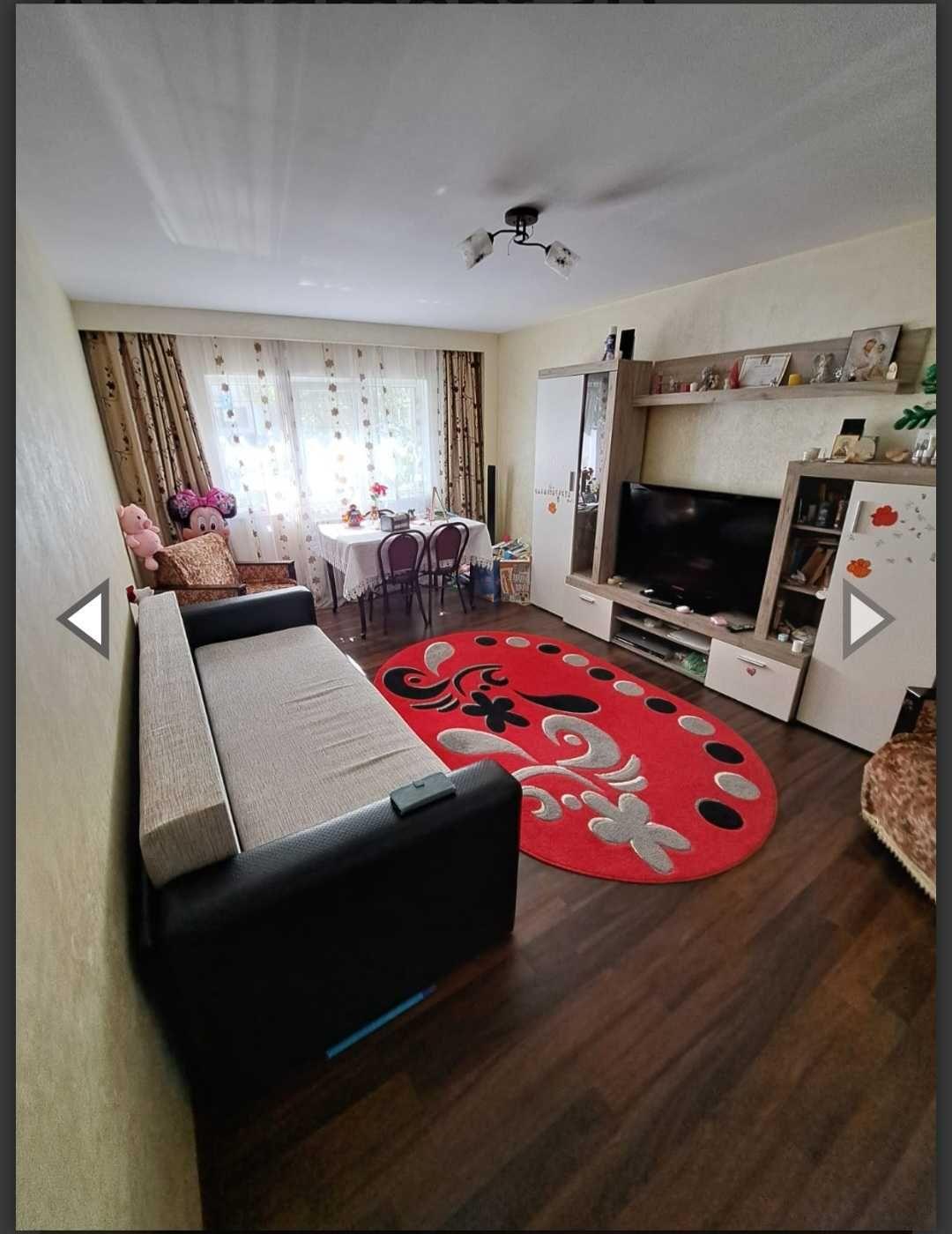 Vand apartament 3 camere