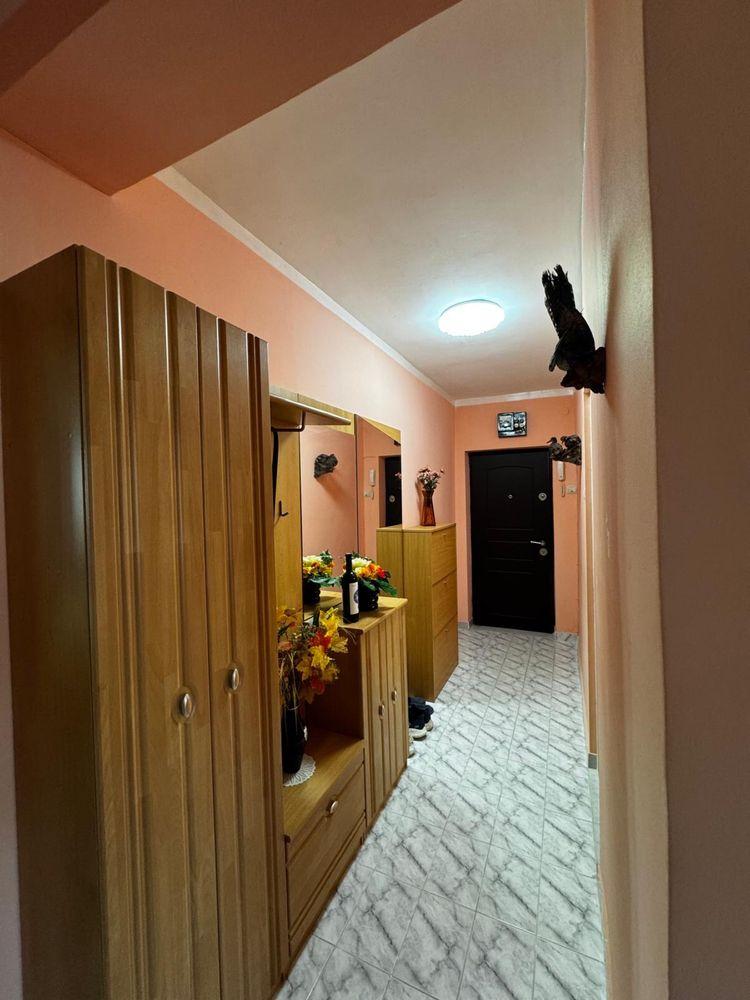 Apartament 2 camere, Etaj 4, Primaverii