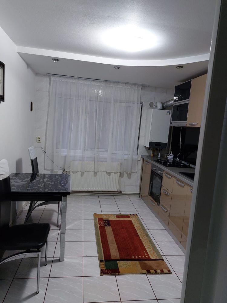 Inchiriez Apartament cu o camera, zona Capat la 1 - imagine 1