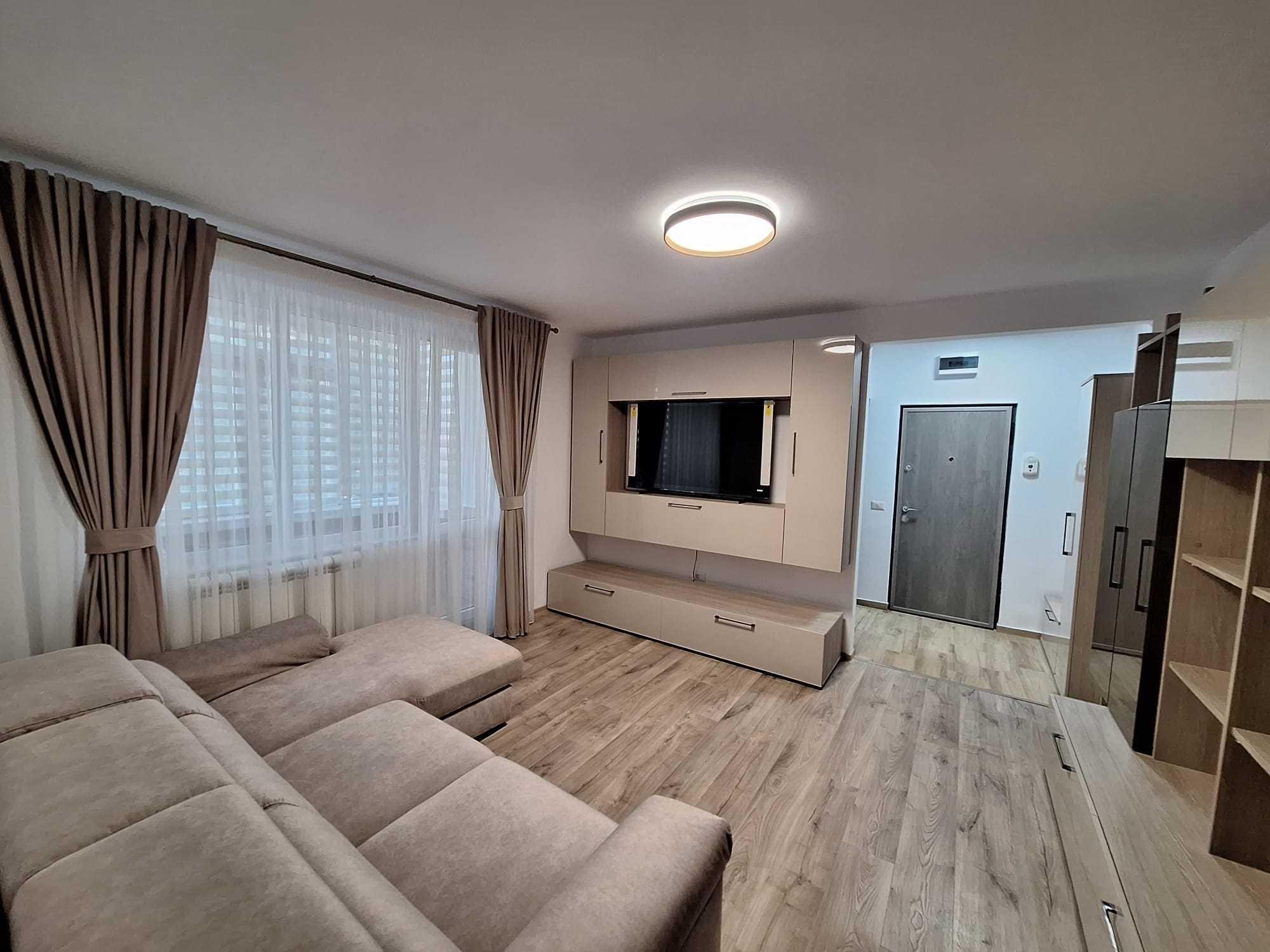 Proprietar – Vând apartament 2 camere, etaj 3, renovat integral 2026, complet mobilat și utilat, zona ultracentrala-Muzeu