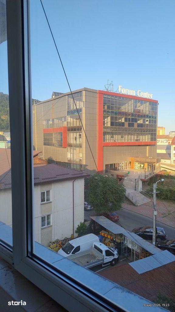 Proprietar vând ap 3 camere Piata centrala