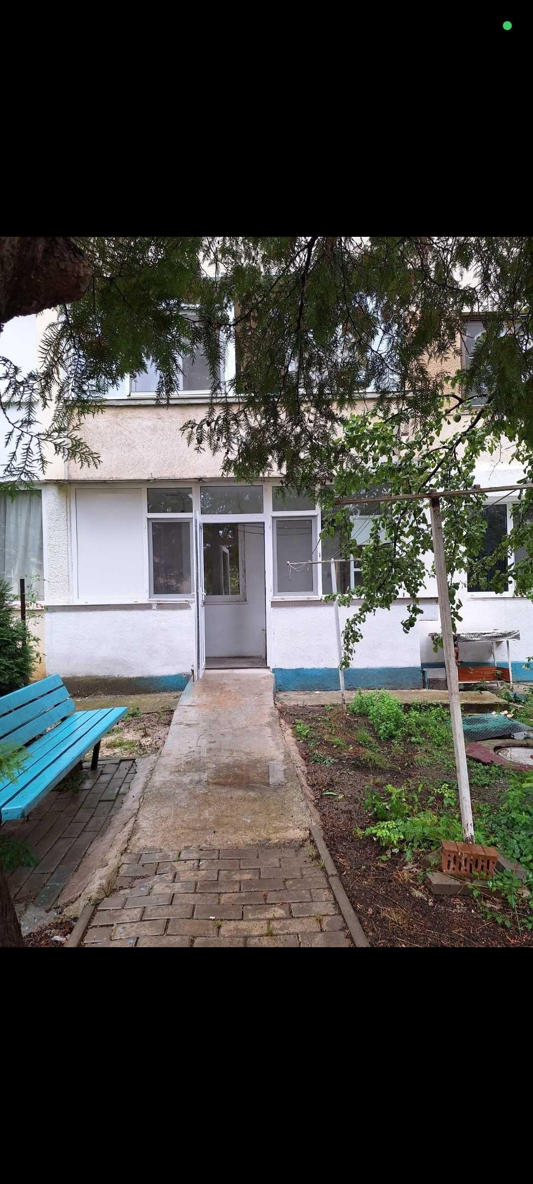Închiriez apartament 2 camere piatra neamț