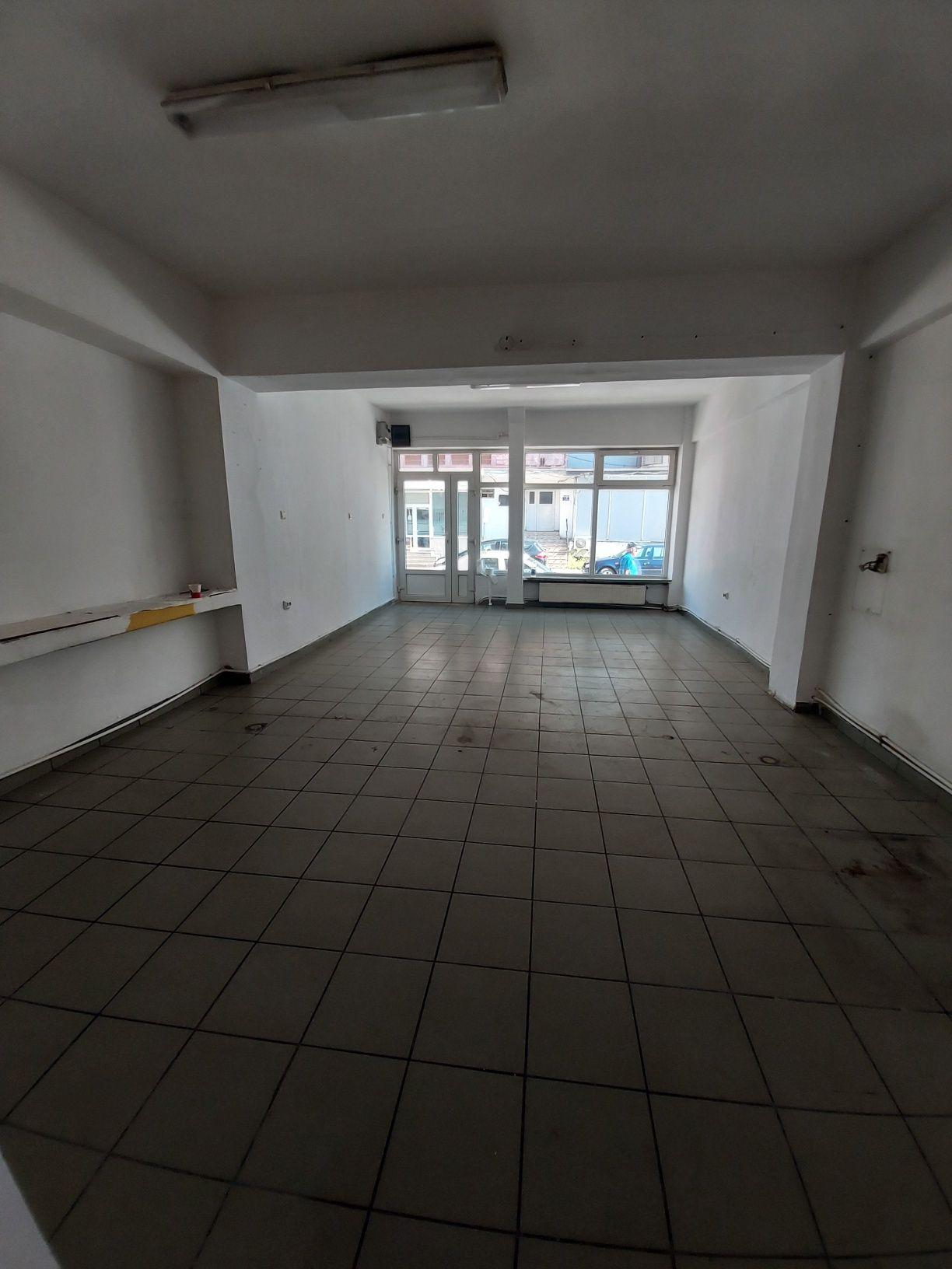 Spatiu comercial de inchiriat, 50 mp, str. Imparatul Traian - imagine 1