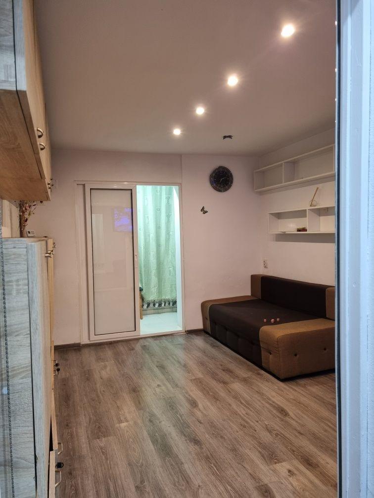 Garsoniera+apartament,etaj 3,Lotrului,mobilata si utilata complet - imagine 1