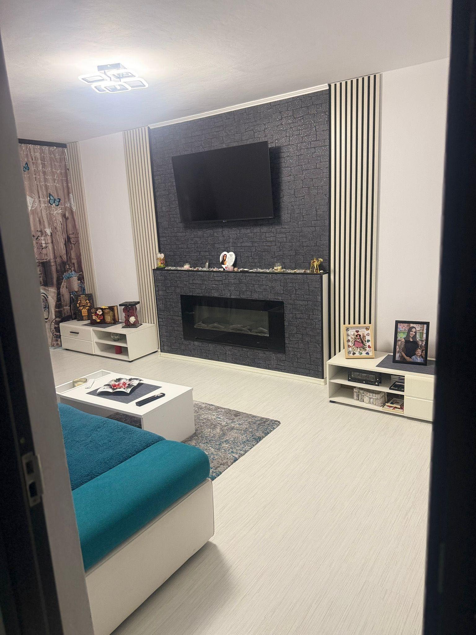 Vând apartament cu 3 camere! Str.Victorie(Zona Mall)