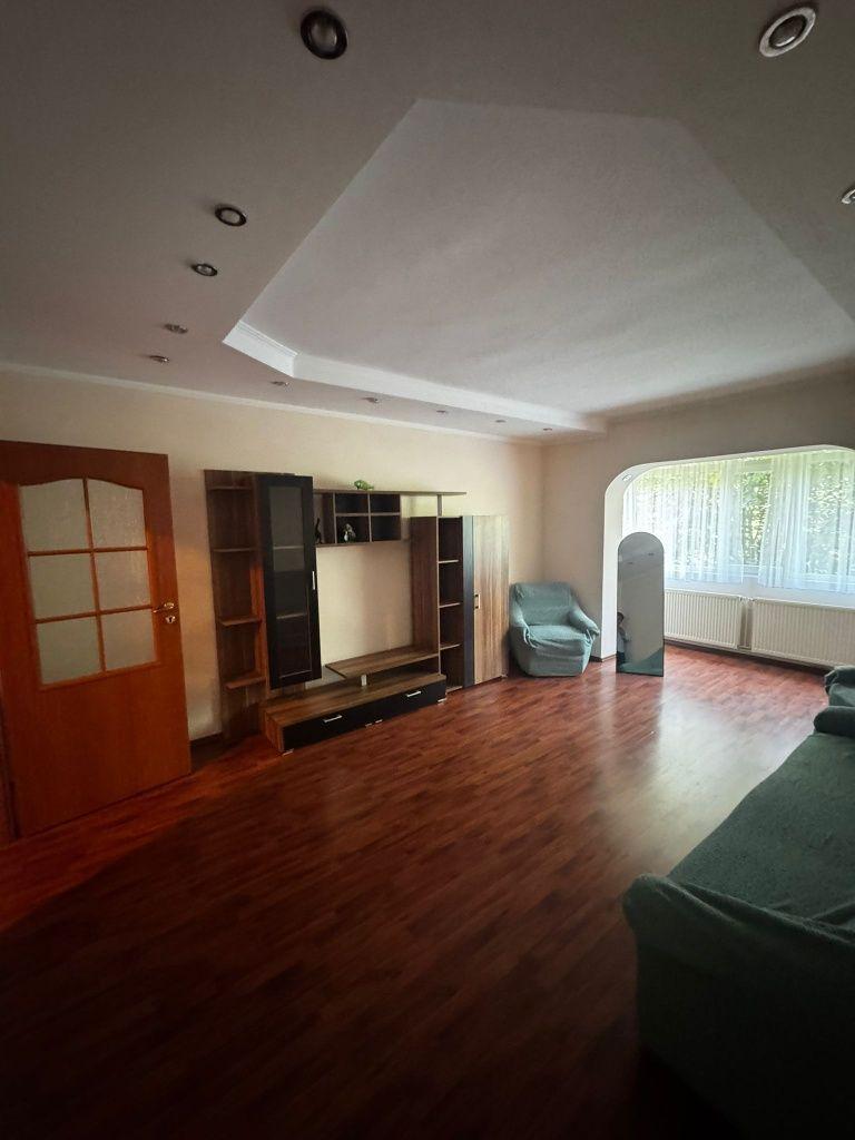 Apartament de închiriat în alea trandafirilor