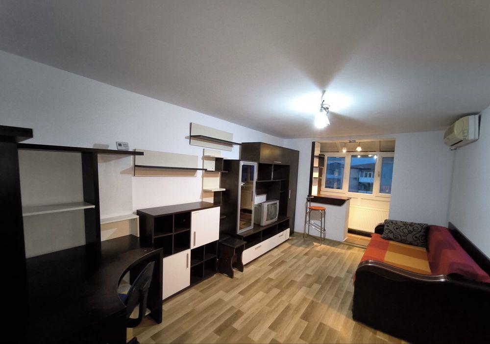 Închiriez apartament 2 camere Micro 9, piața 1 Mai