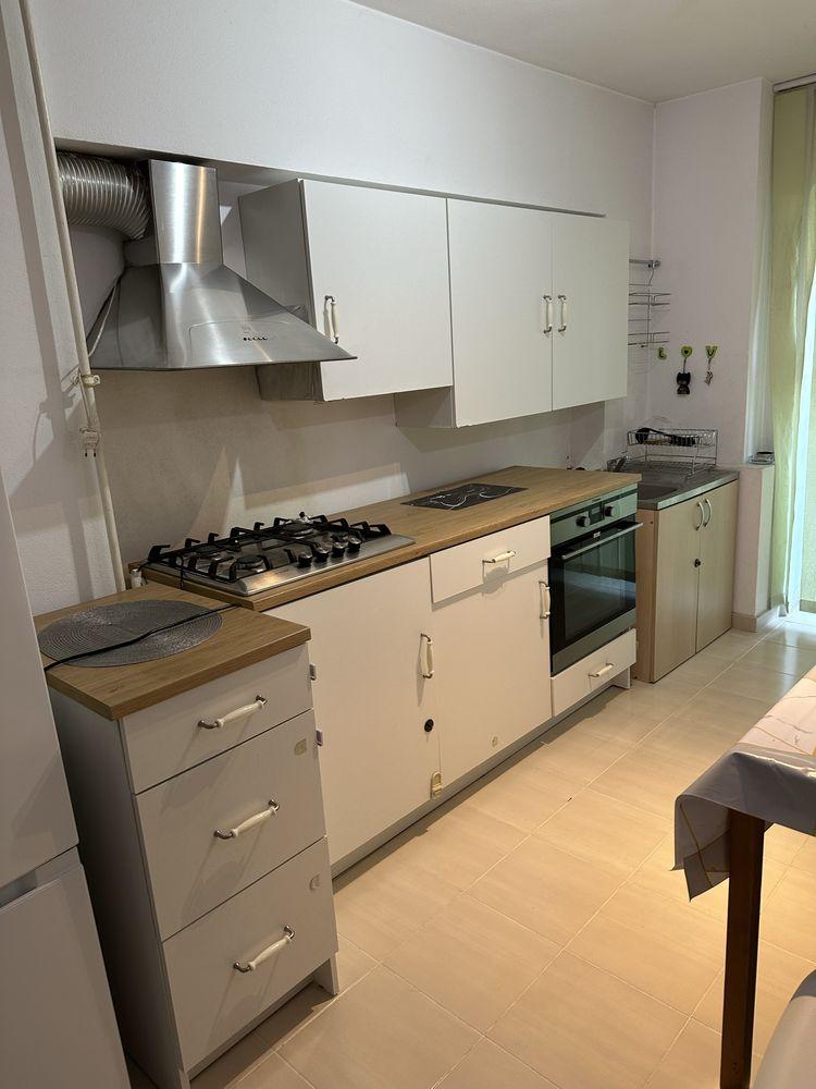 Chirie apart. 2 camere, 2 balcoane, decomandat, in centru - imagine 1