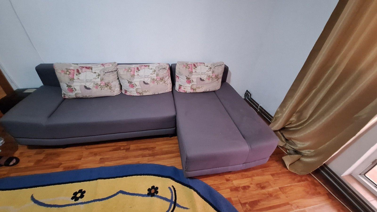 Închiriez apartament 2 camere micro 11